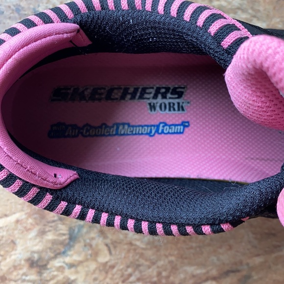 Skechers  Womens Steel toe Runners🔥🔥 - Picture 2 of 6